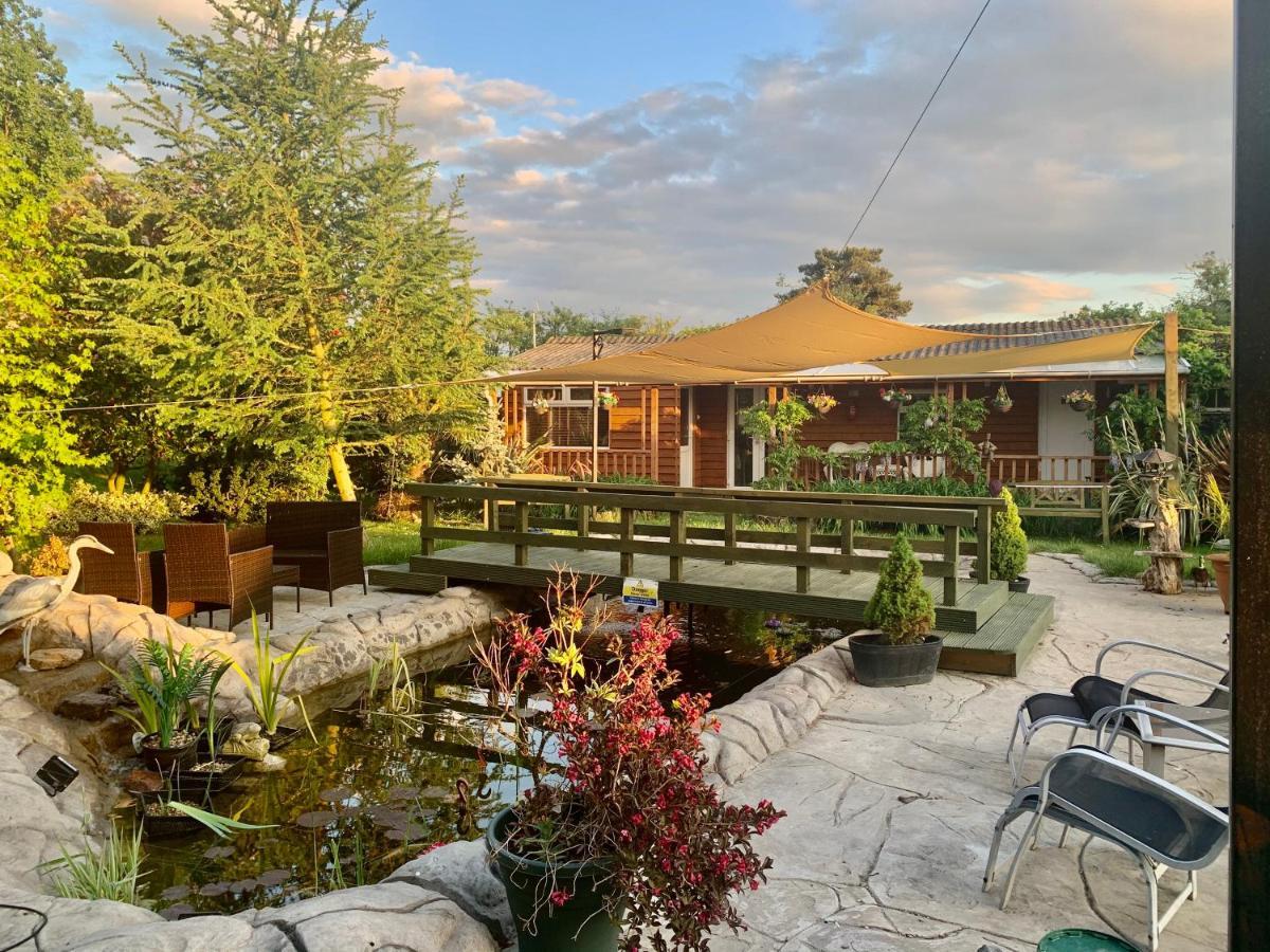 Woodpaddock Bed & Breakfast March Exterior photo