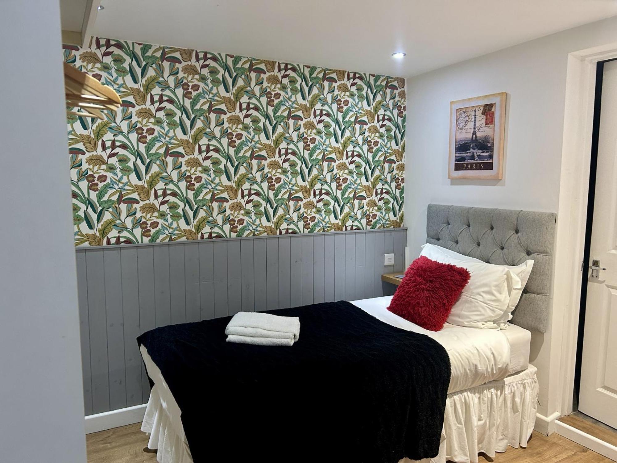 Woodpaddock Bed & Breakfast March Room photo
